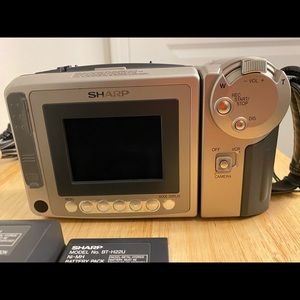 SHARP Camcorder VL660U (GREAT CONDITION)